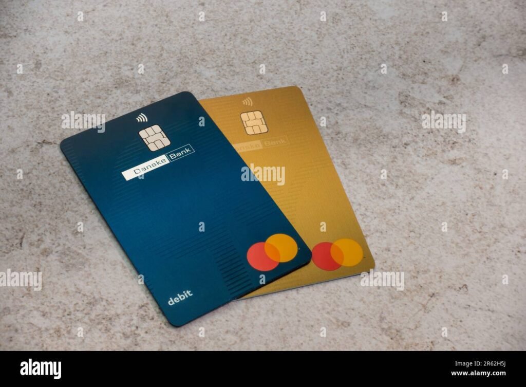 Mitä kortteja Danske Bank tarjoaa asiakkailleen