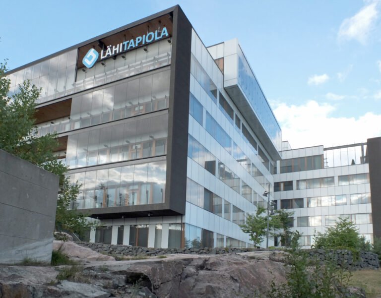 kuva lahitapiolan toimistosta tikkurilassa