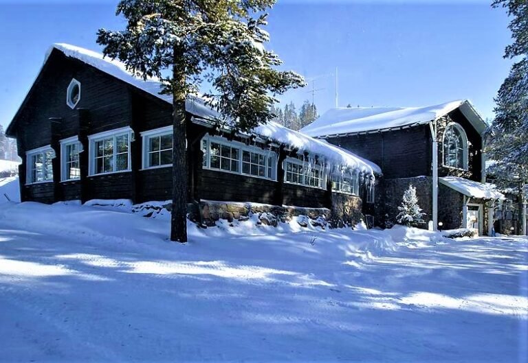 upeita talvimaisemia lapland hotels bears lodgen ymparilta